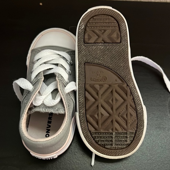 Infant Converse - Picture 2 of 4
